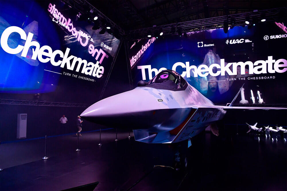 МАКС-2021-де 5-ші буындағы ресейлік жойғыш көрсетілді. СУРЕТ: Алексей Майшев/РИА «Новости»