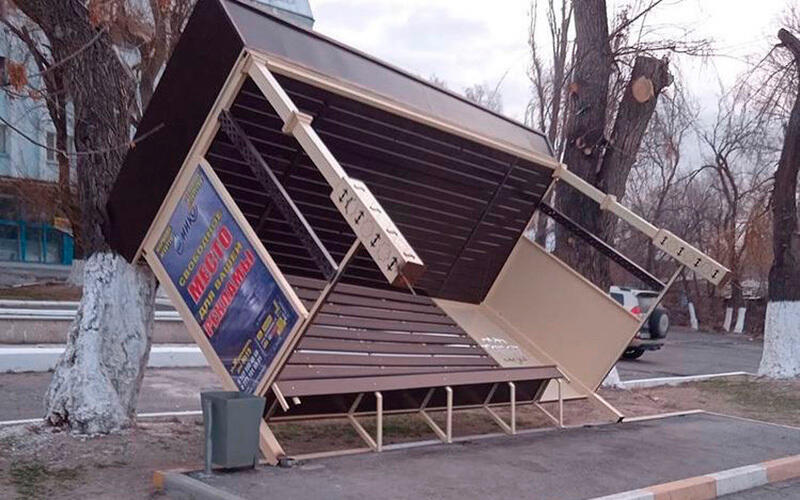 Wind storm hit Zhambyl region. Images | instagram / vtvs_taraz
