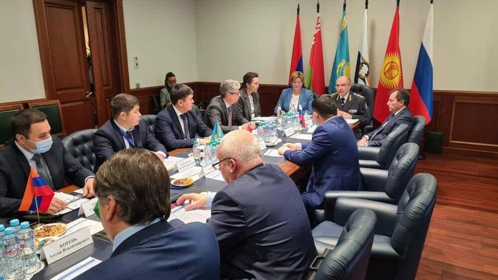На базе ЕЭК предлагают создать постоянную рабочую группу по авиабезопасности