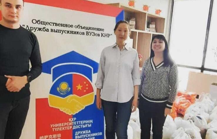100 продуктовых корзин раздали выпускники китайских вузов в качестве благотворительности