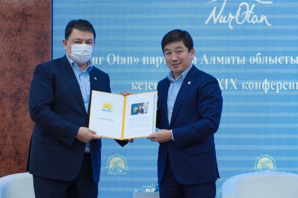 Байбек ознакомился с реализацией предвыборной программы Nur Otan в Талдыкоргане . Фото: Nur Otan