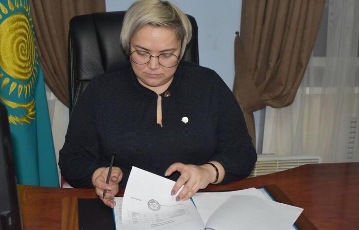 В ВКО из-за коррупционного преступления подчиненного аким района подала в отставку