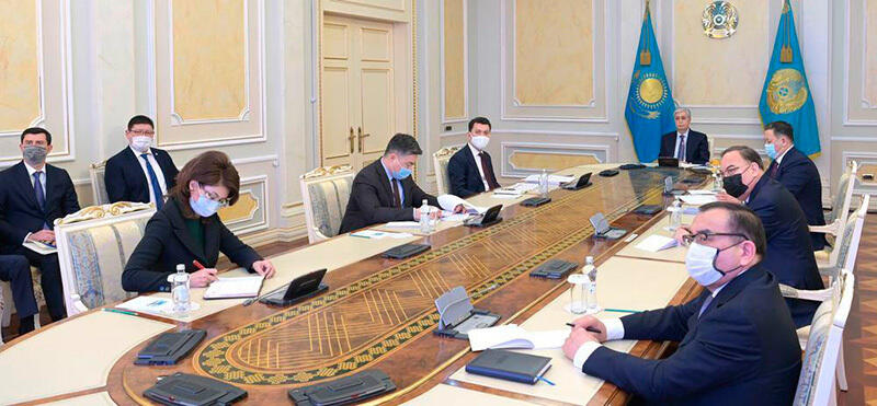 Токаев поручил руководству Алматы навести порядок на рынке "Алтын Орда"