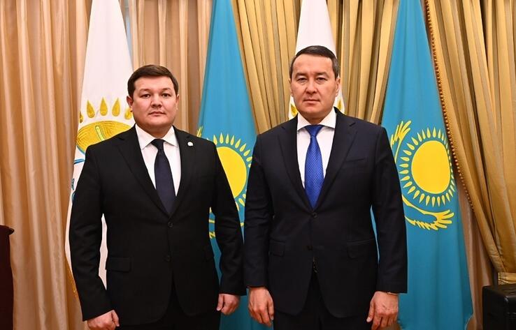 Исполнительный секретарь Nur Otan обсудил с премьер-министром реализацию предвыборной программы партии