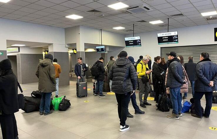 Токаев внимательно отслеживает ситуацию по эвакуации казахстанцев из Украины - Уали 