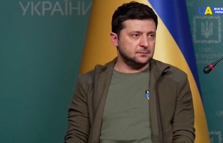 Зеленский покинул Украину 