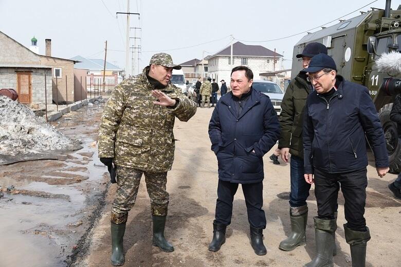 Аким Акмолинской области проинспектировал паводкоопасные населенные пункты. Фото: УВП Акмолинской области