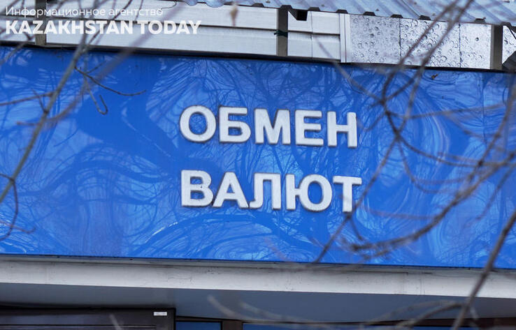 Доллар подорожал на торгах