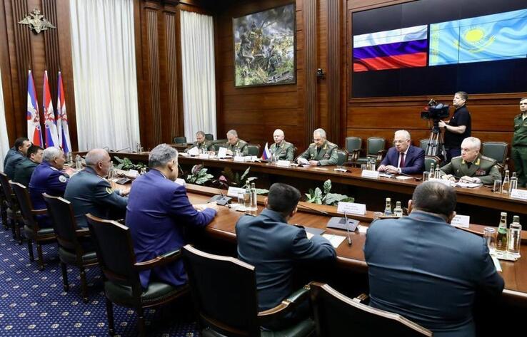 Шойгу: совершенствование системы ПВО является ключевым в обороне Казахстана и России