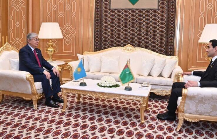 Токаев встретился с президентом Туркменистана