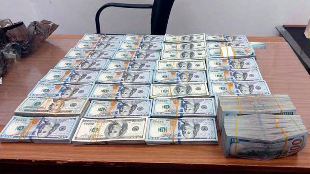 Свыше 8 млн долларов пытались вывезти из Казахстана