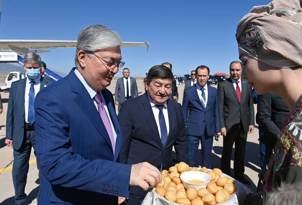 Токаев прибыл в Кыргызстан для участия в IV Консультативной встрече глав государств Центральной Азии
