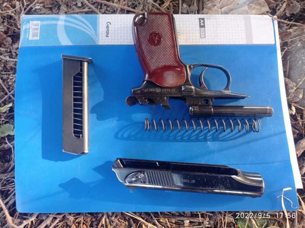 В Алматинской области нашли тайник с похищенным во время январских беспорядков оружием