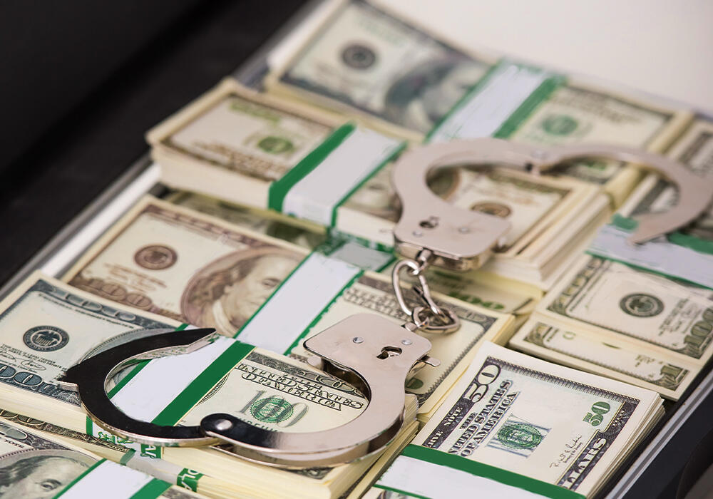 Пресечен факт незаконного вывоза $100 тысяч из Казахстана в Турцию