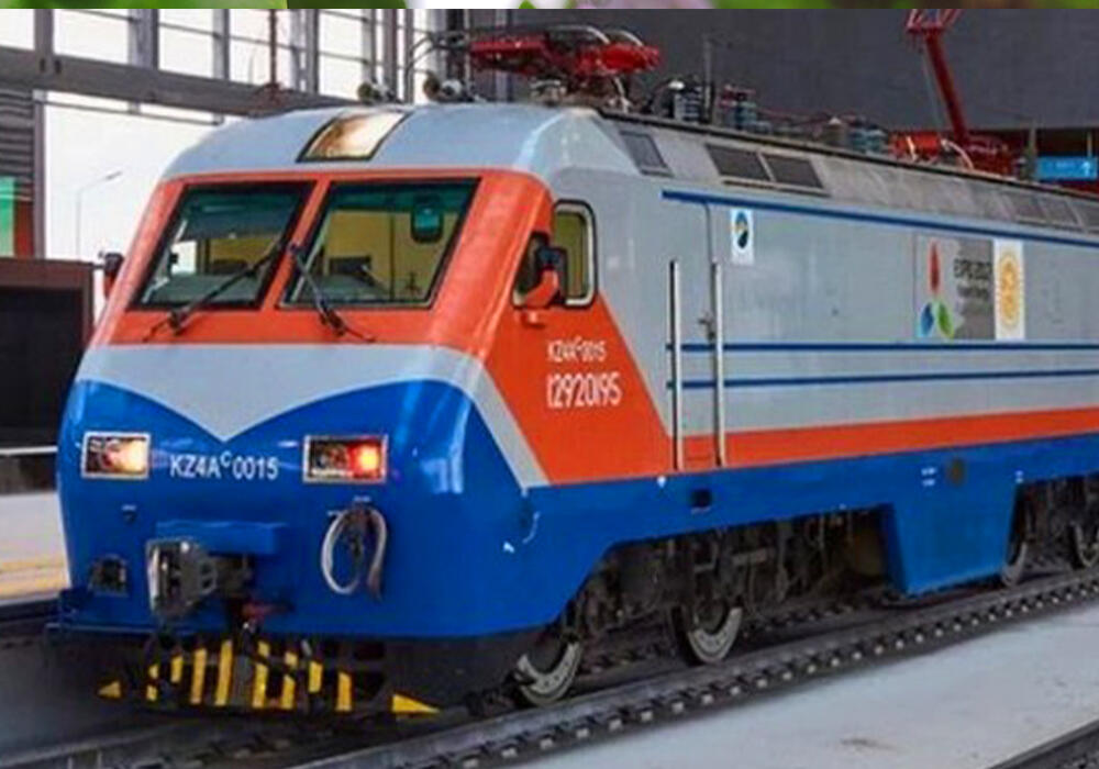Поезд Алматы - Петропавловск экстренно остановлен из-за неисправности