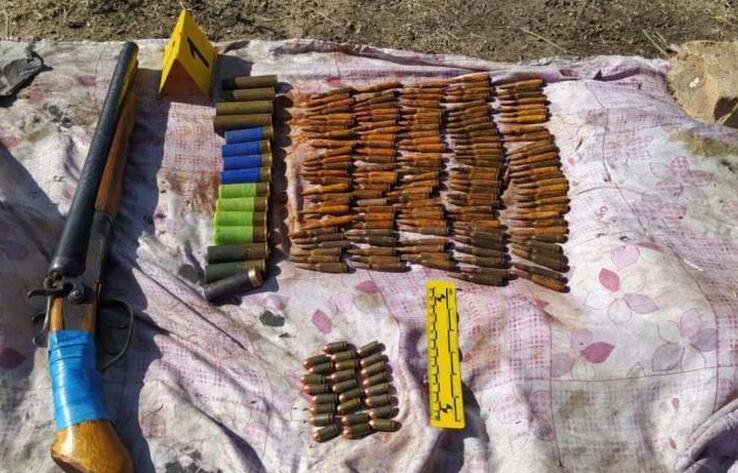 В Таразе обнаружен тайник с оружием