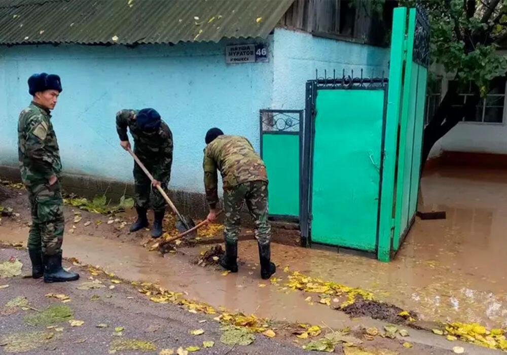 Двухлетний ребенок утонул в яме с дождевой водой в Туркестанской области . Фото: МЧС РК 