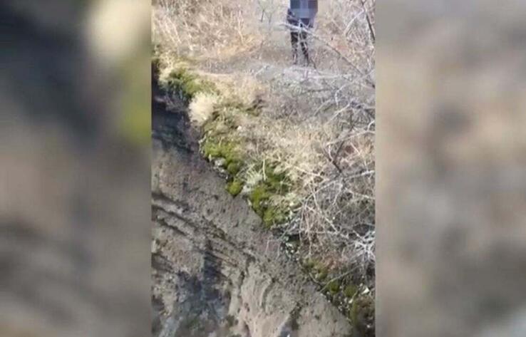 Жительница Туркестанской области убила соседку, чтобы не возвращать долг