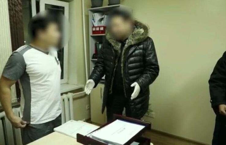 Два руководителя столичных медцентров задержаны за продажу фиктивных справок