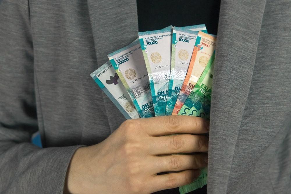 Акимат Алматы размещал деньги на стабилизацию цен на продукты через СПК на депозитах БВУ