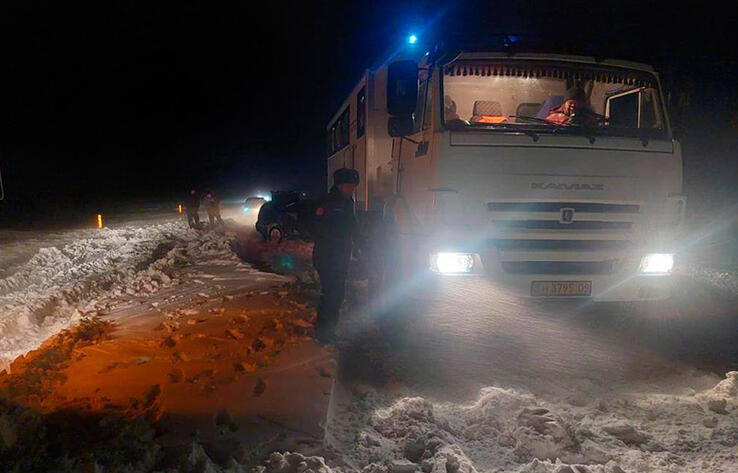 More than 70 cars became hostages of bad weather in Abai region