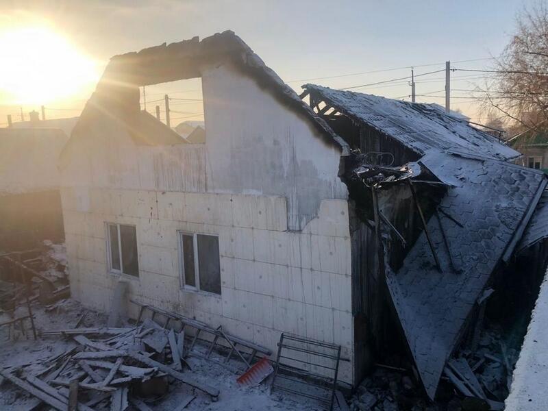 Восьмилетний школьник из Караганды спас младшую сестру во время пожара 