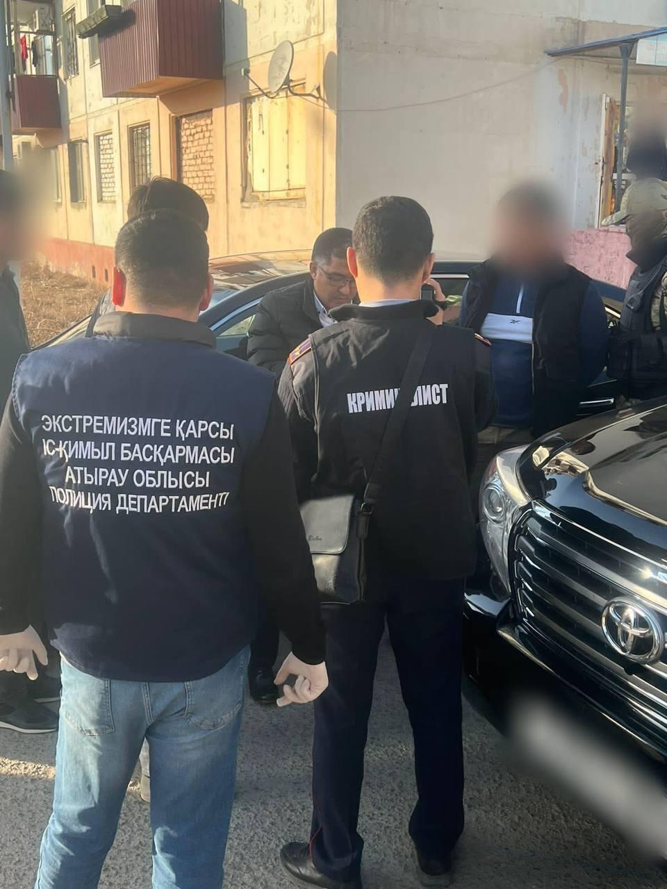 Приверженец деструктивного религиозного течения занимался контрабандой авто из РФ. Фото: пресс-служба МВД РК