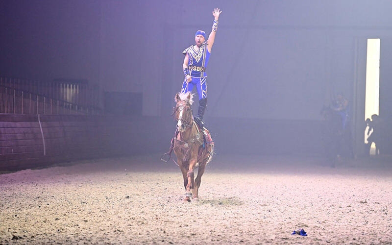 Шоу конных наездников Nomad Stunts. Фото: telegram / aqorda_resmi