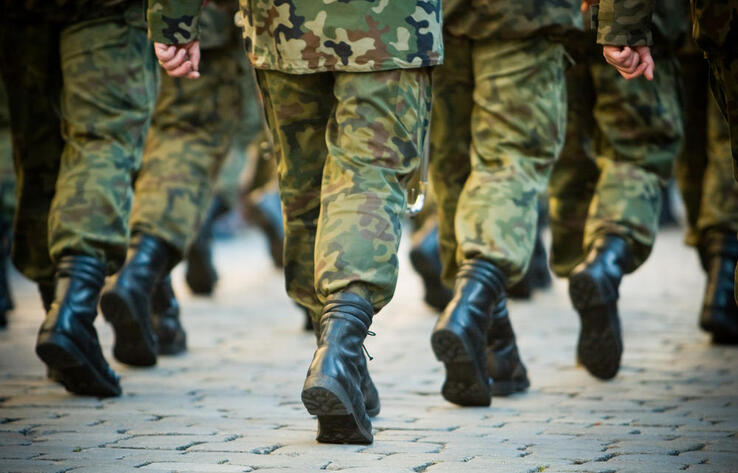 Он писал мне за два дня до смерти - депутат обратился к КНБ в связи с очередным суицидом солдата-срочника