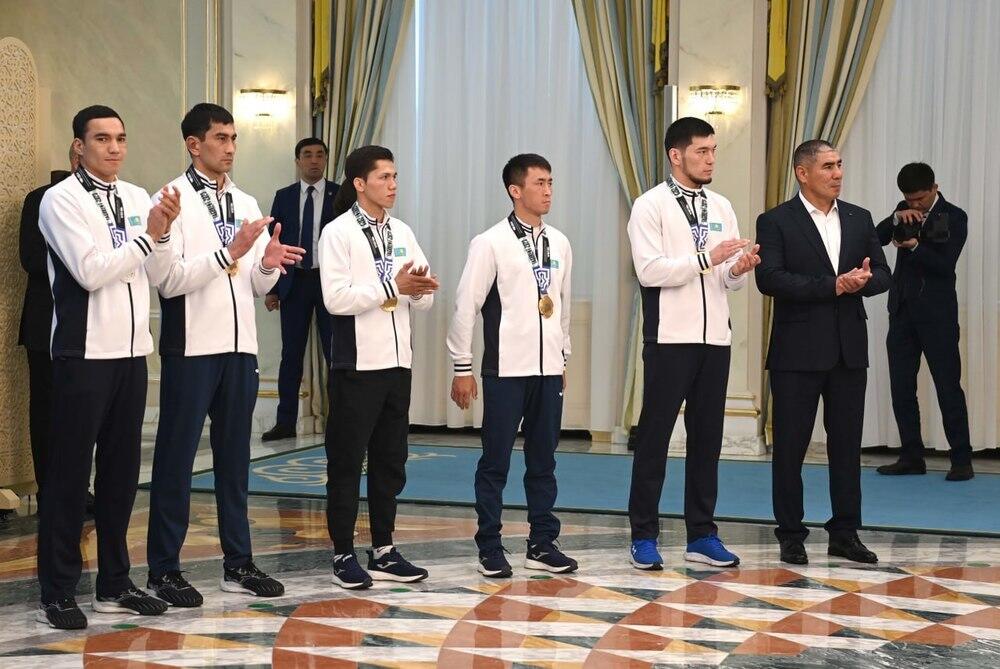 Tokayev received winners of World Boxing Championship. Images | Akorda