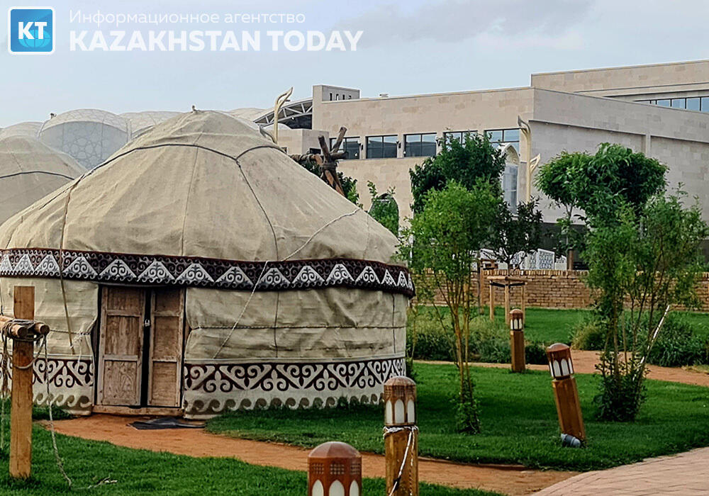 Trip to the Turkestan oasis