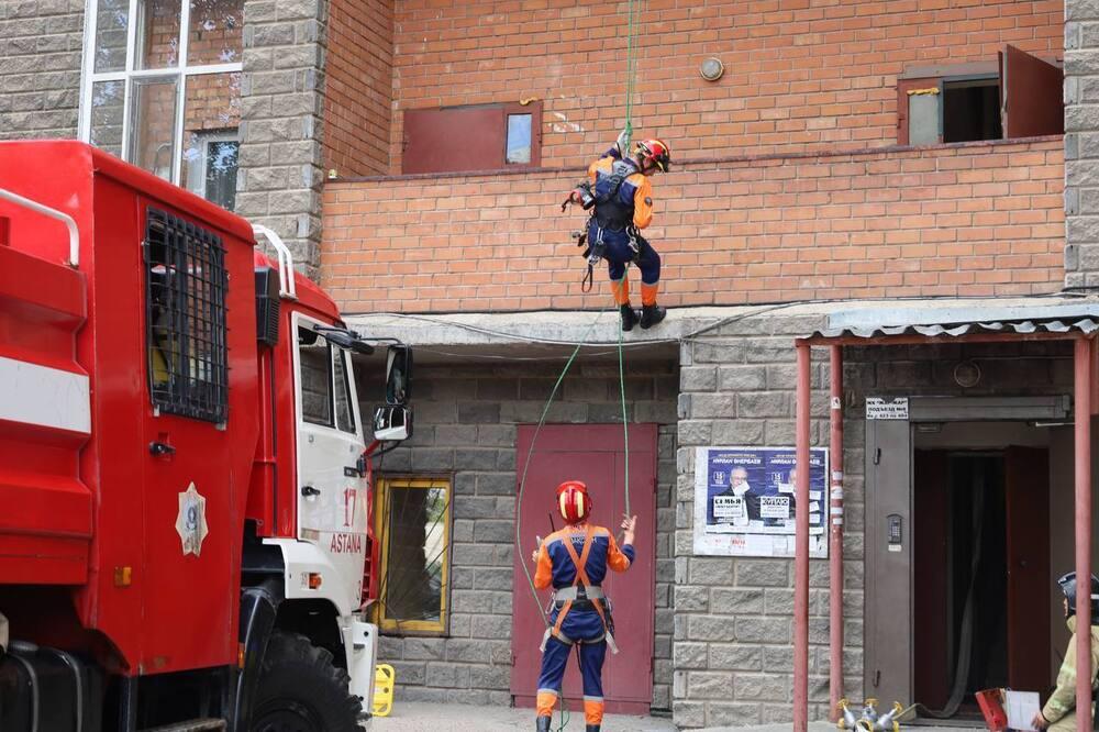 Astana residents took part in a fire-tactical exercise . Images | MES RK