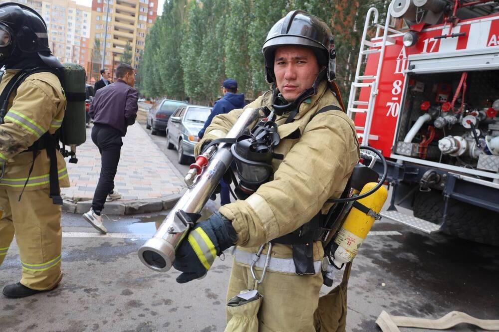 Astana residents took part in a fire-tactical exercise . Images | MES RK