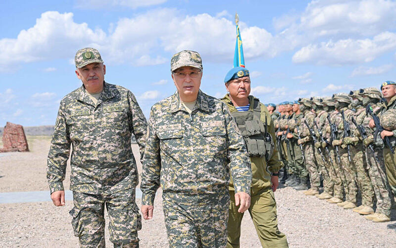 President Tokayev visits strategic command and staff military exercises "Batyl Toitarys - 2023". Images | Akorda