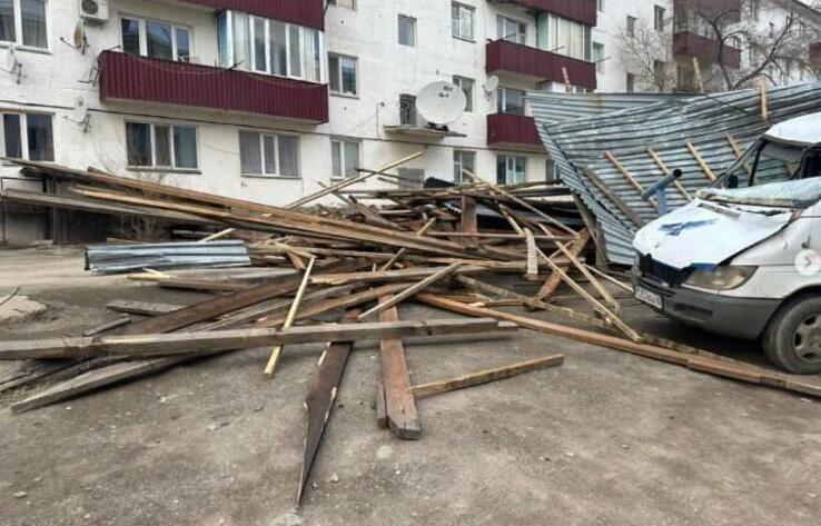 Главу управления энергетики и ЖКХ уволили после урагана в Павлодарской области