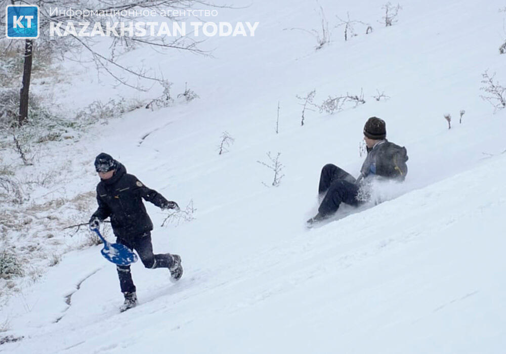 First snow fell in Almaty