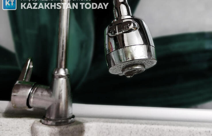 В Темиртау возникли проблемы с водоснабжением из-за замерзания водопровода