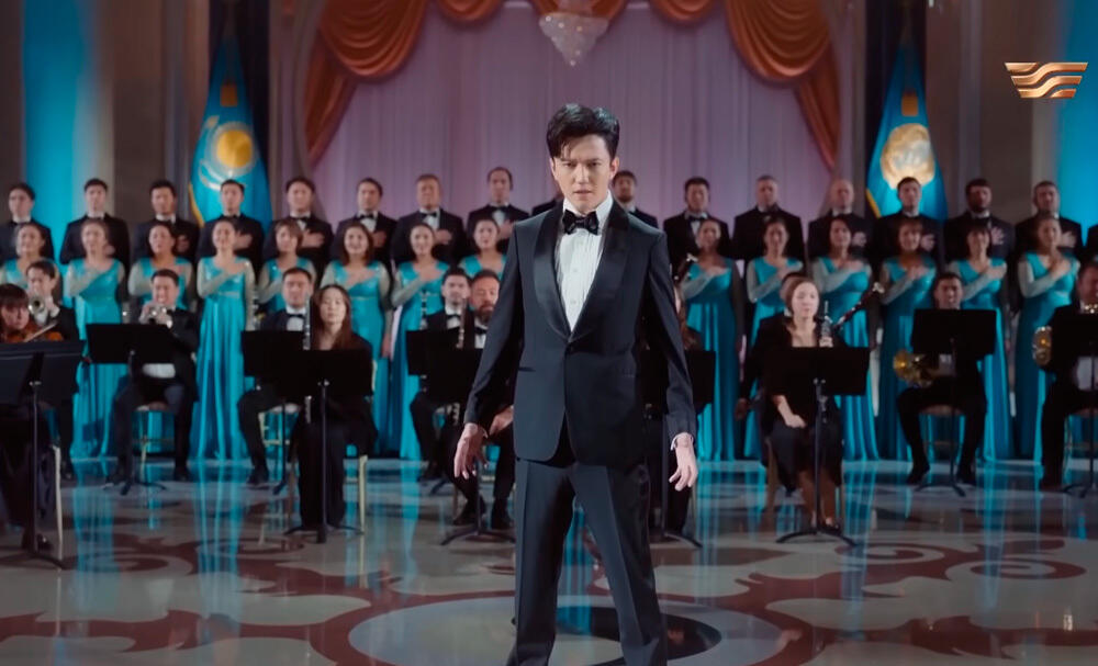 Dimash Qudaibergen sings the national anthem of Kazakhstan