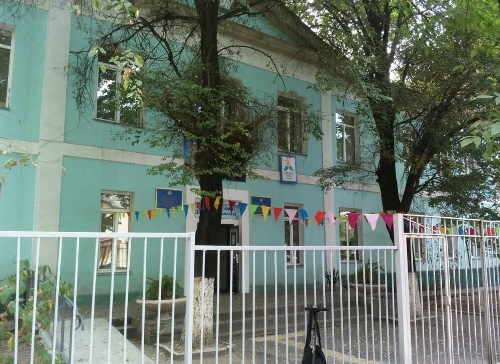 Снос дома школьников № 2: журналист потребовал создать официальный наблюдательный совет за ходом строительства
