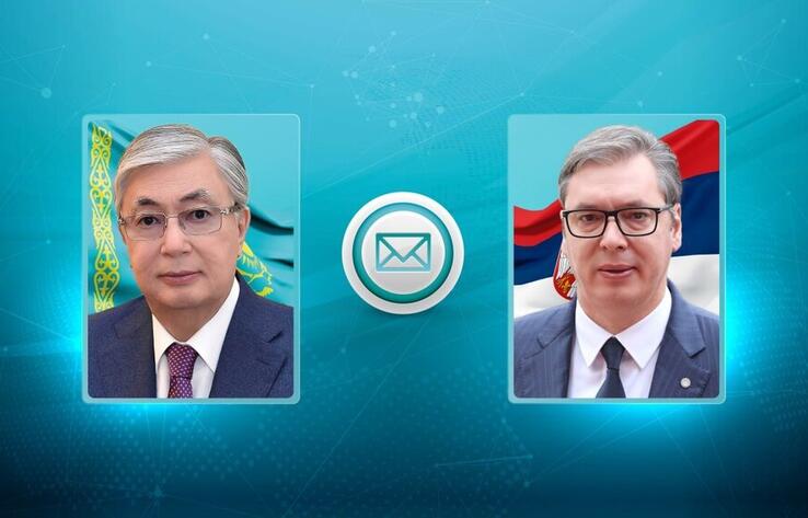 Президент Казахстана поздравил президента Сербии 