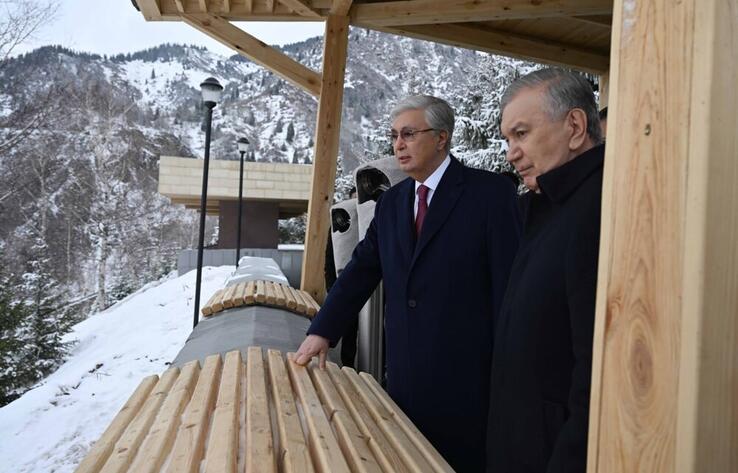 Президенты Казахстана и Узбекистана осмотрели горнолыжный кластер Алматы