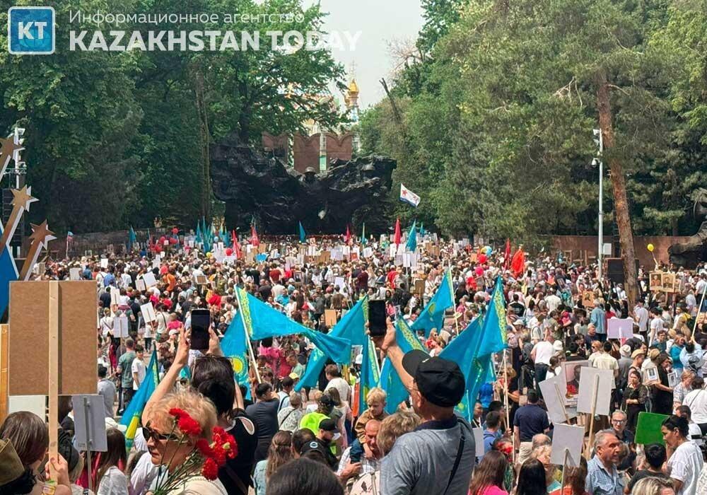 В Алматы отмечают День Победы 