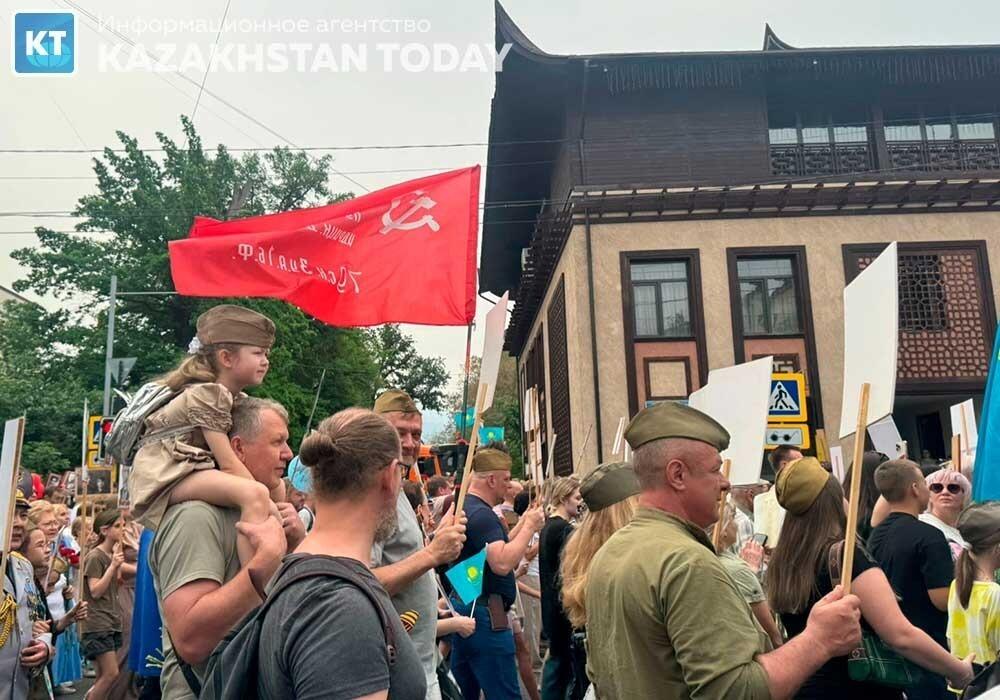 В Алматы отмечают День Победы 