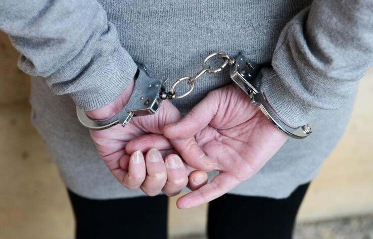 Выдавала себя за сотрудника банка: карагандинку подозревают в мошенничестве на 200 млн тенге
