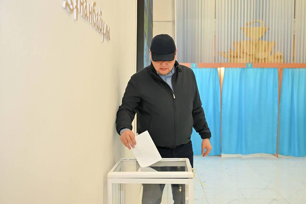 В Семее прошли выборы акима