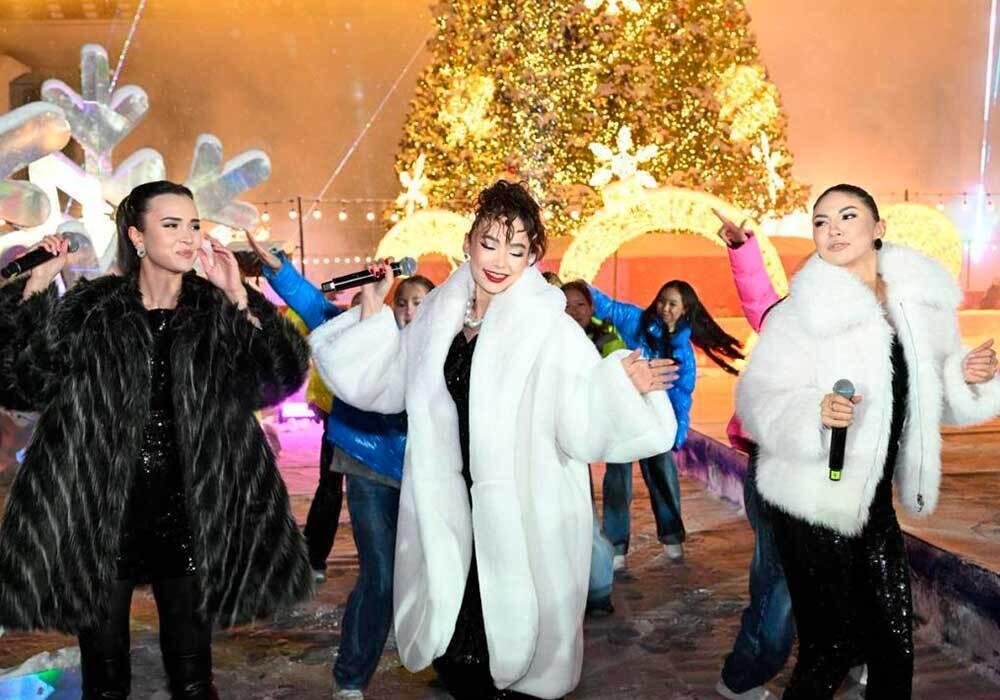 Қазақстанның барлық қалаларында жаңа жылдық шыршалар жағылды