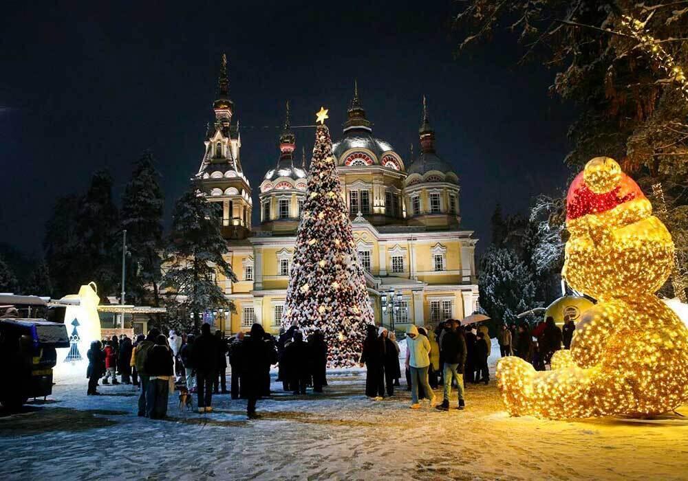 New Year's trees were lit in cities across Kazakhstan. Images | Almaty gov.kz