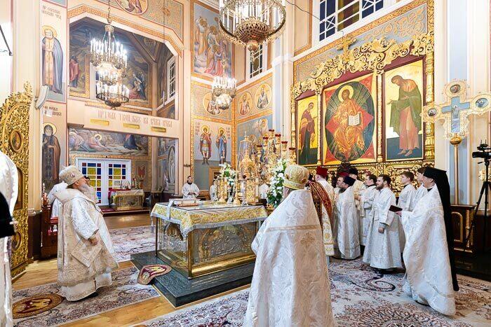 Рождественская Литургия прошла в Вознесенском соборе Алматы. Фото: mitropolia.kz