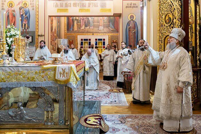 Рождественская Литургия прошла в Вознесенском соборе Алматы. Фото: mitropolia.kz