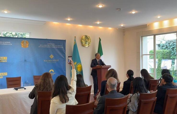 Kazakhstan Presented Constitutional Reforms to Mexico’s Academic Community